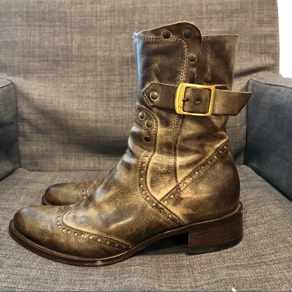 Vero Cuoio leather boots- below calf; size 35